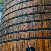 Guinness World Records has certified this as the world's largest wooden barrel. It is 26.24 ft tall, 25.75 ft wide and holds 98,800 gallons of cachaça! O Guinness World Records certificou este barril de madeira como o maior do mundo. Ele mede 8 m de altura, 7,85 m de largura e contém 374.000 litros de cachaça! : Fortaleza, Museu da Cachaça